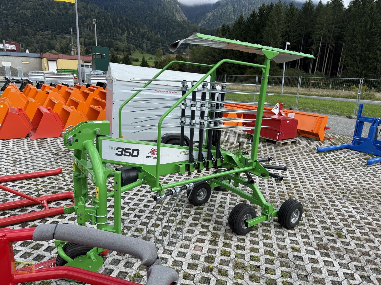 Schwader του τύπου InterTech ZKT 350 Einkreiselschwader mit 3-Punkt Anbau, Neumaschine σε Kötschach (Φωτογραφία 1)