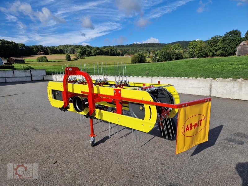 Schwader des Typs Jar-Met Bandrechen 2,80m Schwader Wender, Neumaschine in Tiefenbach (Bild 1)