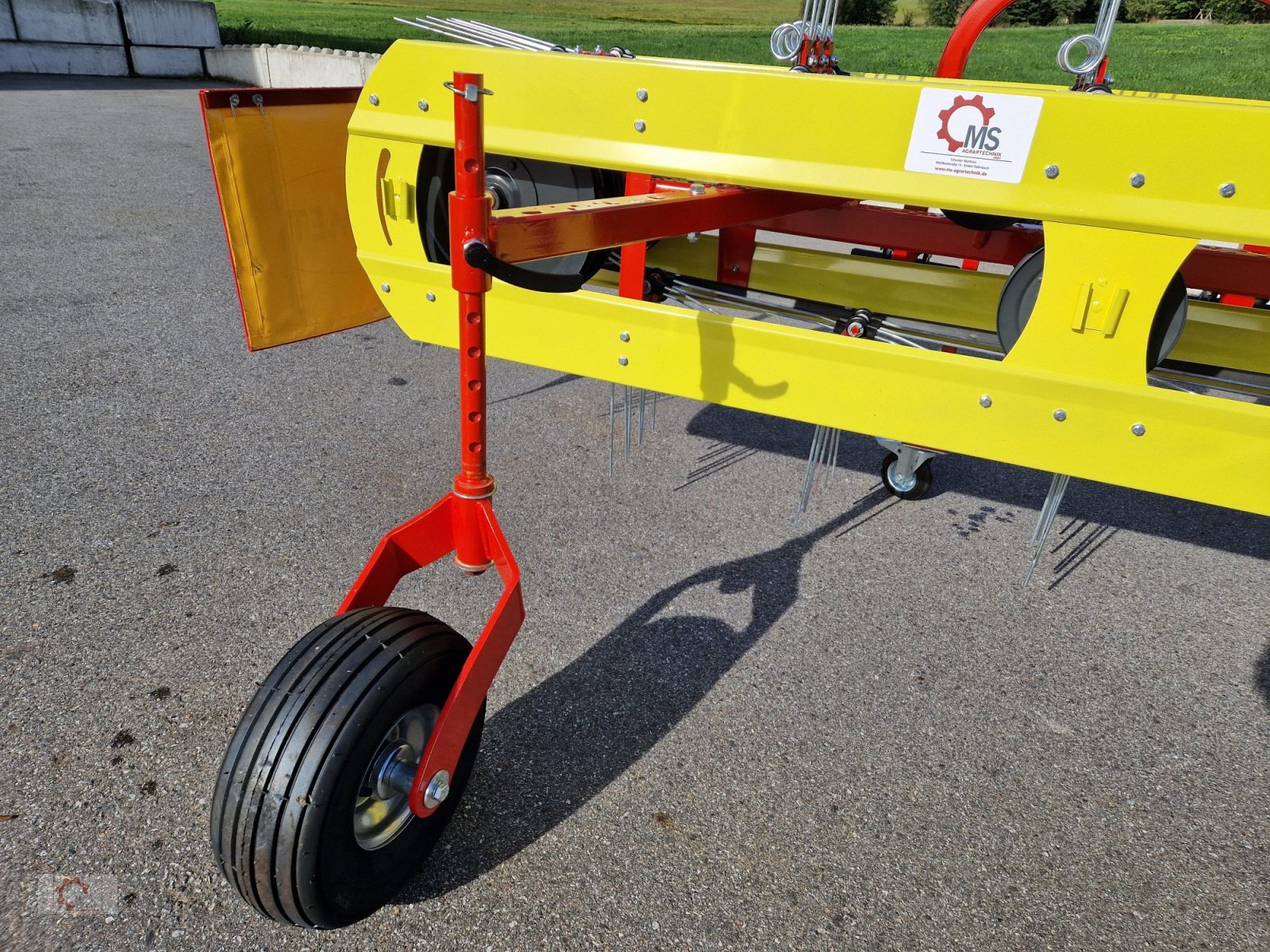 Schwader tip Jar-Met Bandrechen 2,80m Schwader Wender, Neumaschine in Tiefenbach (Poză 10)