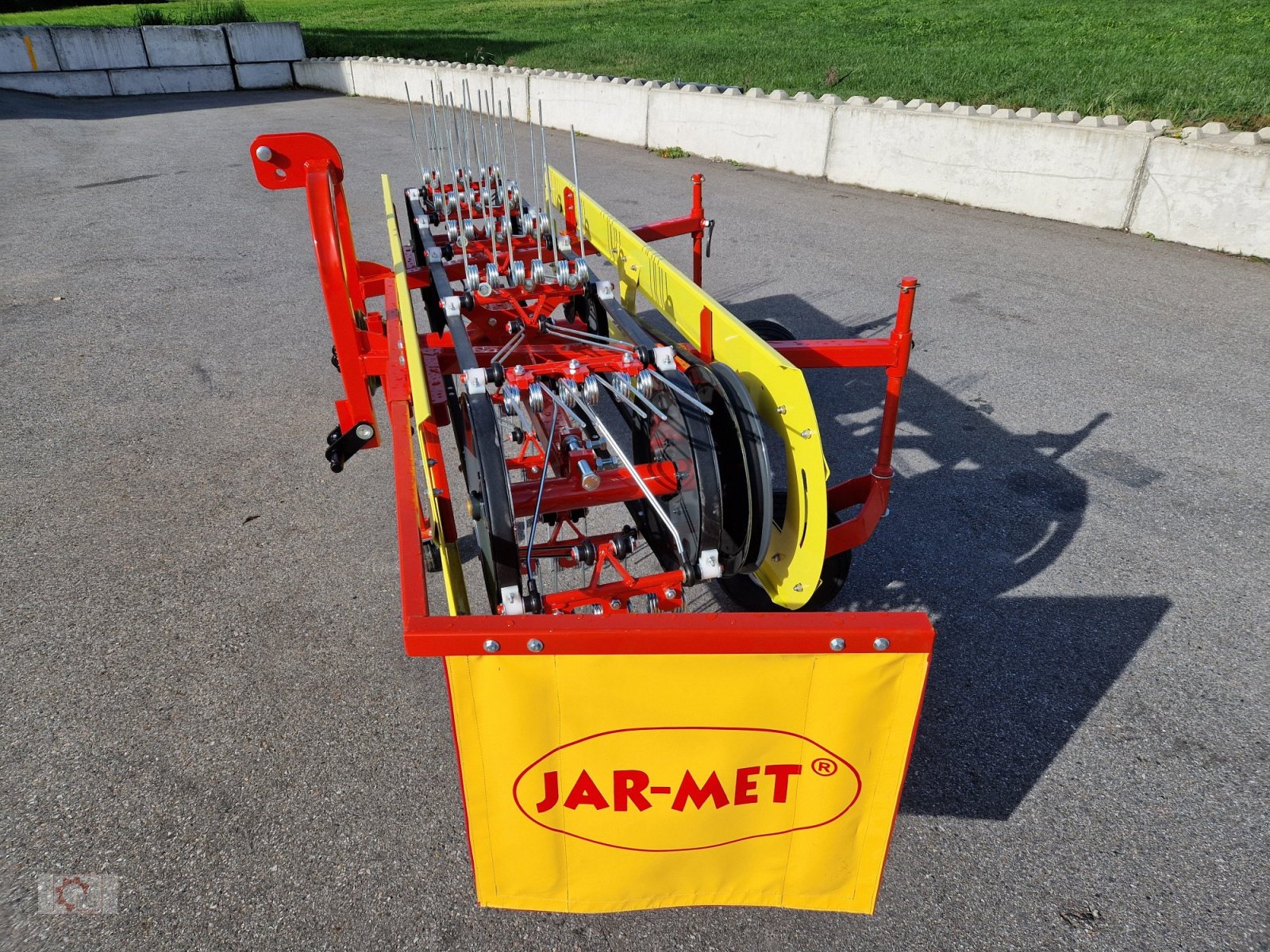 Schwader tip Jar-Met Bandrechen 2,80m Schwader Wender, Neumaschine in Tiefenbach (Poză 14)