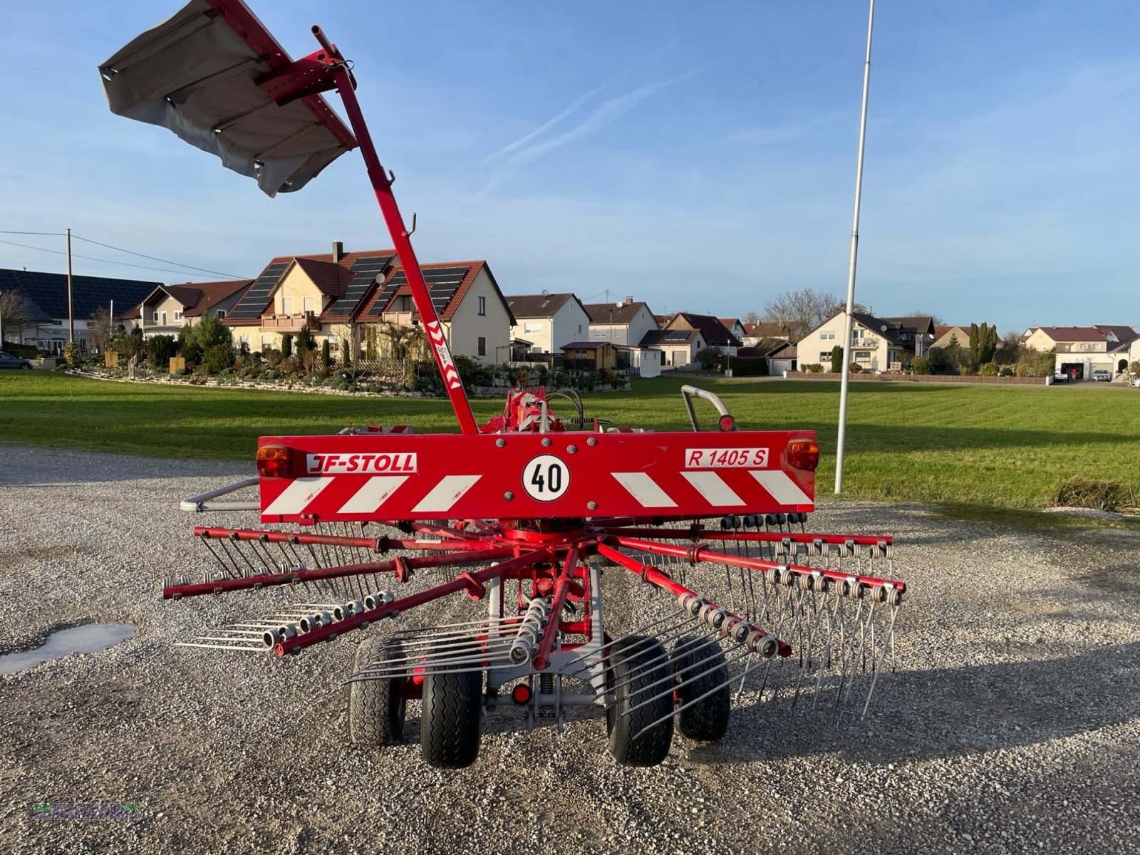 Schwader типа JF Stoll Zwei-Kreisel Seitenschwader R 1405 S, Gebrauchtmaschine в Buchdorf (Фотография 4)