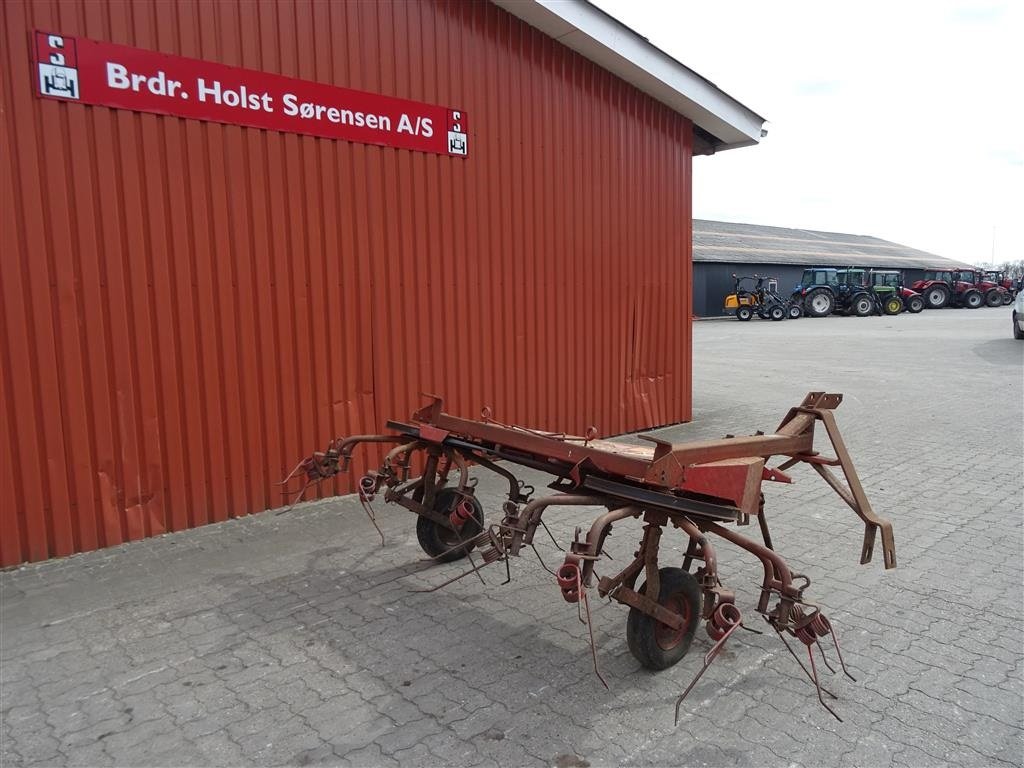 Schwader des Typs JF CR 320, Gebrauchtmaschine in Ribe (Bild 3)