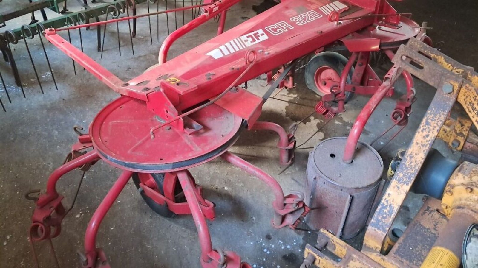 Schwader tipa JF CR 320, Gebrauchtmaschine u Rødovre (Slika 1)