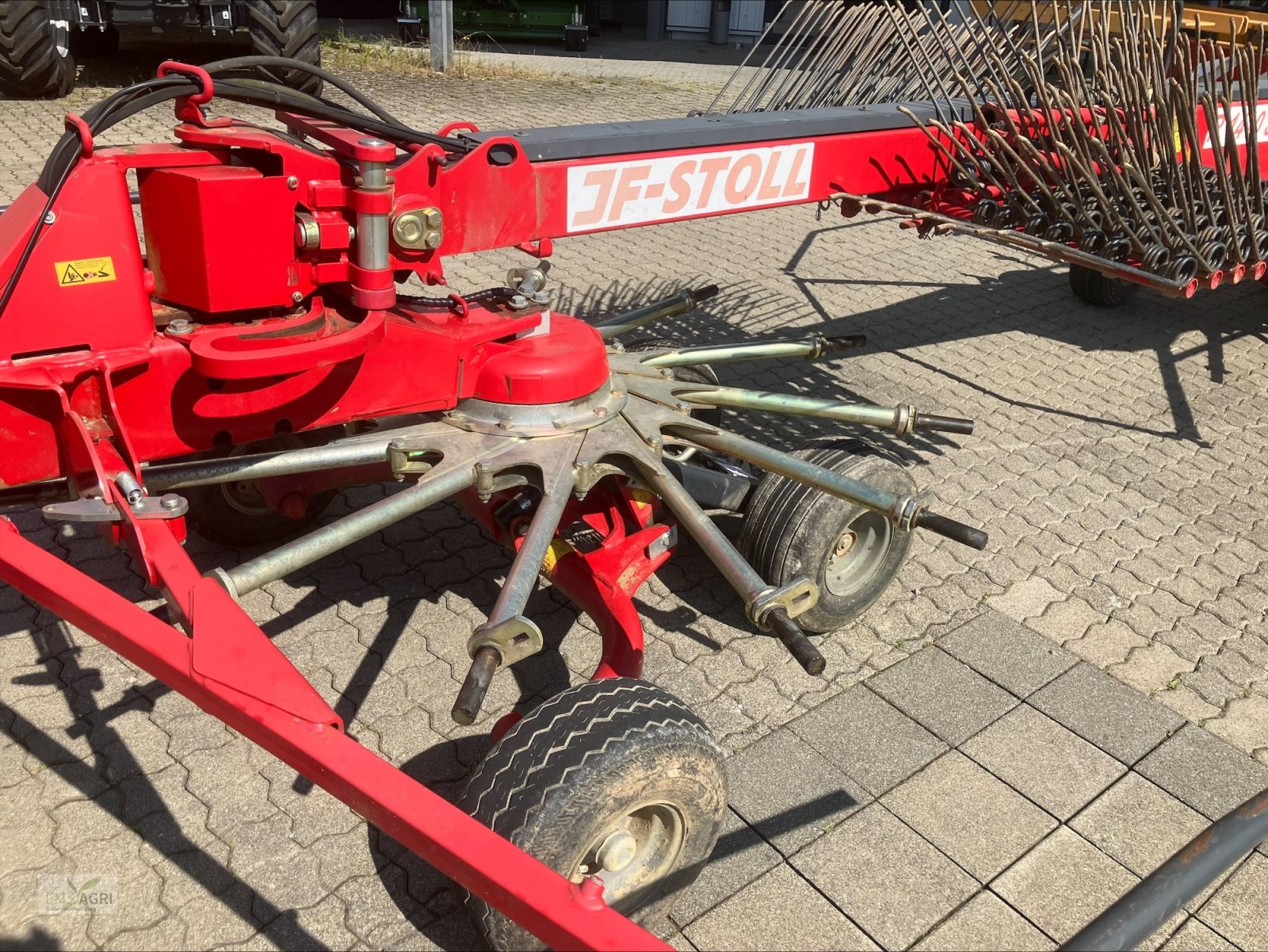 Schwader типа JF R 1410 SB, Gebrauchtmaschine в Vöhringen (Фотография 4)