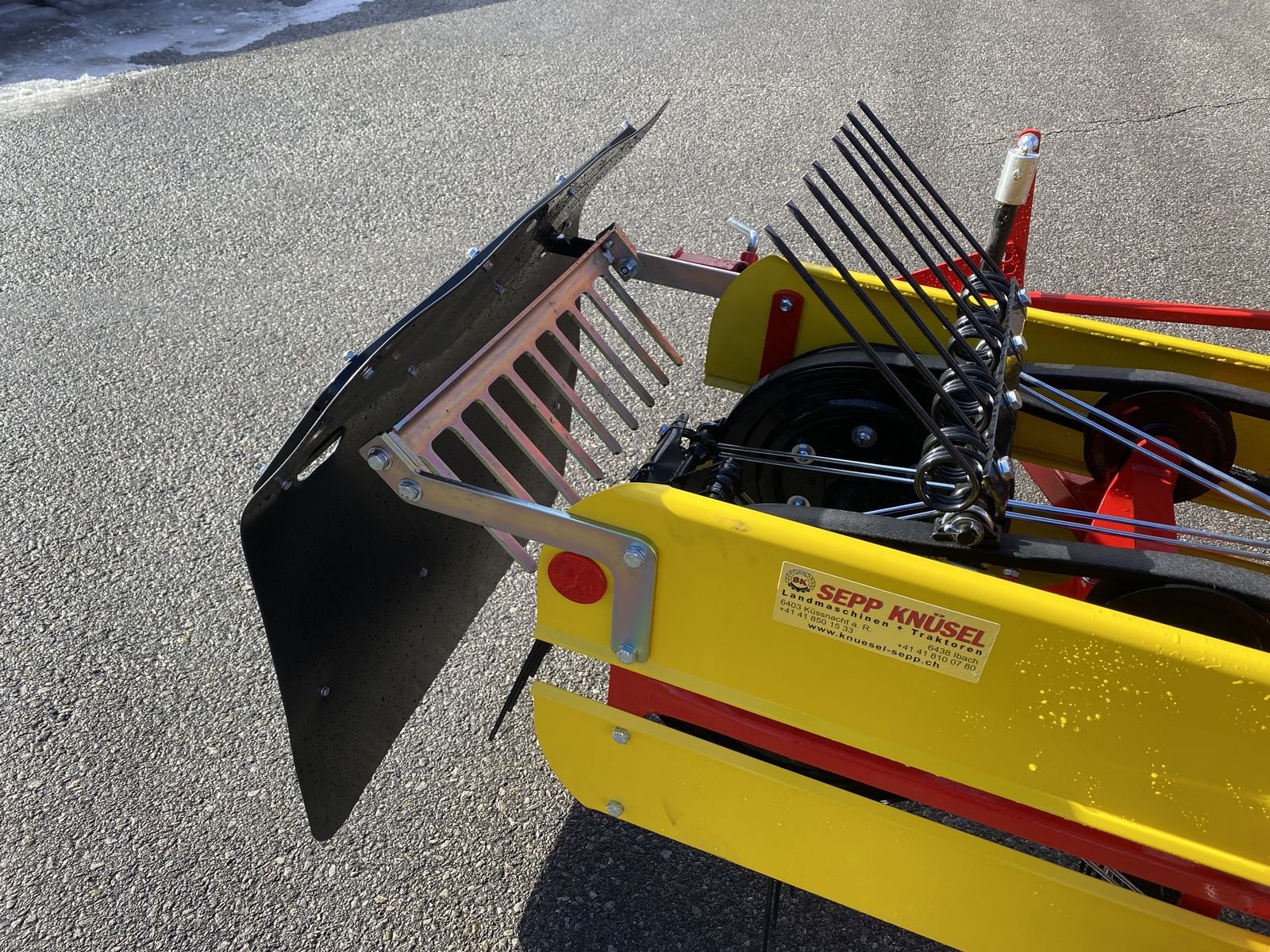 Schwader del tipo Knüsel B 210/4  LS, Vorführmaschine en Ried im Oberinntal (Imagen 7)