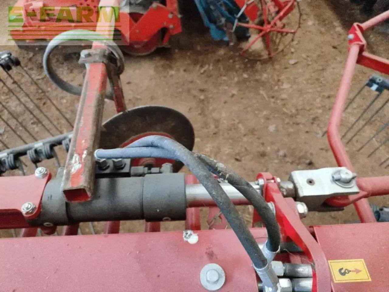 Schwader typu Kongskilde r+1410 sb, Gebrauchtmaschine w CHAUVONCOURT (Zdjęcie 7)