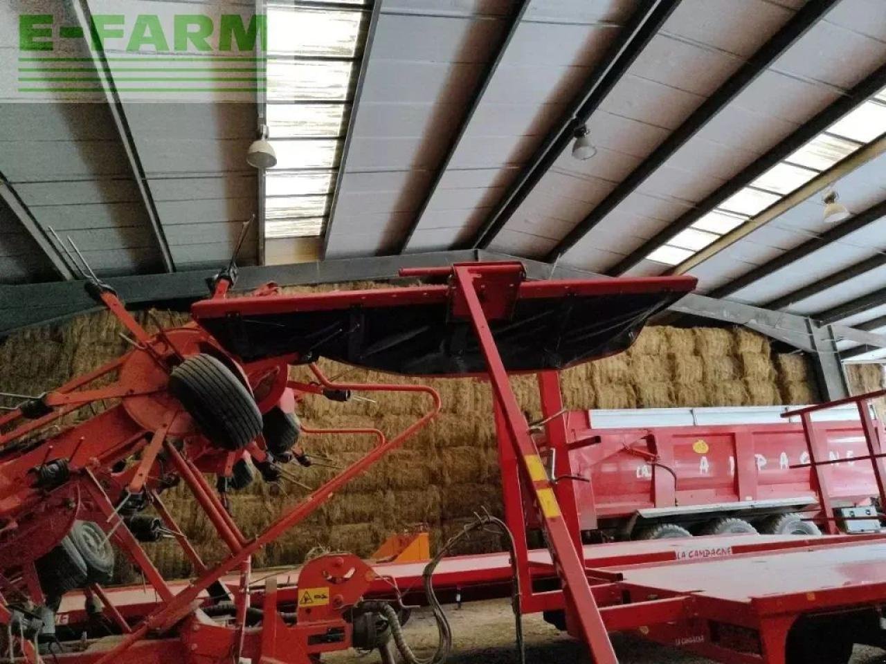 Schwader du type Kongskilde r+1410 sb, Gebrauchtmaschine en CHAUVONCOURT (Photo 4)