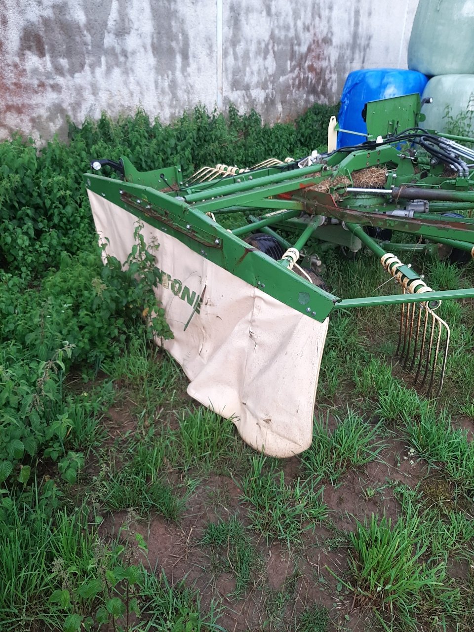 Schwader tipa Krone 710/26 T, Gebrauchtmaschine u LABASTIDE MURAT (Slika 8)