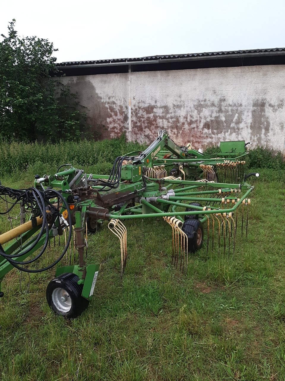 Schwader tipa Krone 710/26 T, Gebrauchtmaschine u LABASTIDE MURAT (Slika 2)