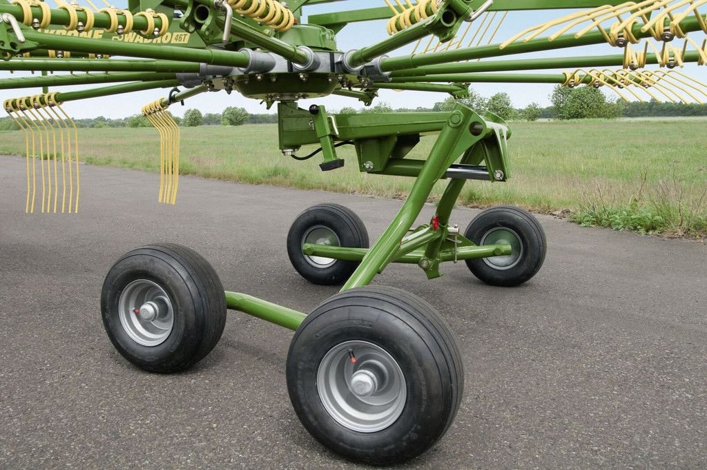 Schwader typu Krone Enkele harken, Neumaschine v Goudriaan (Obrázek 5)
