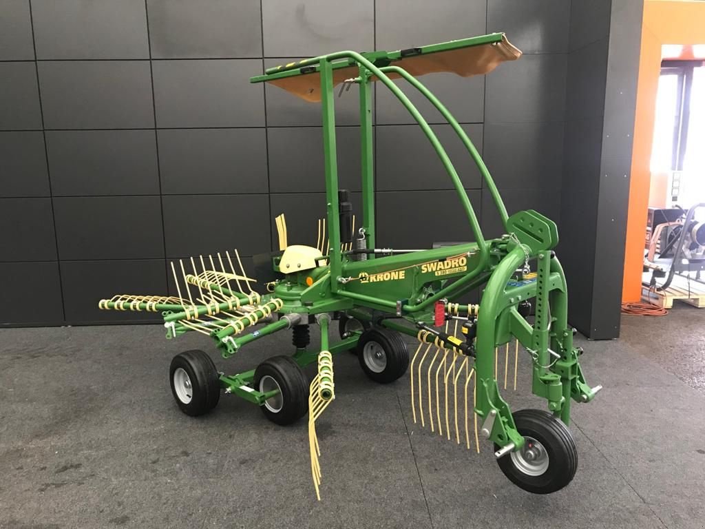 Schwader tipa Krone Kreiselschwader S380 Highland, Neumaschine u Tamsweg (Slika 1)