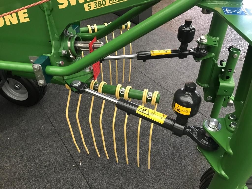 Schwader tipa Krone Kreiselschwader S380 Highland, Neumaschine u Tamsweg (Slika 10)