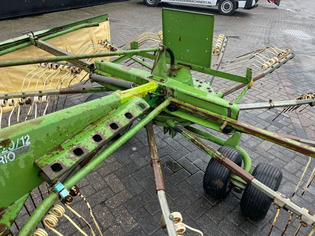 Schwader del tipo Krone KS 380, Gebrauchtmaschine In Vriezenveen (Immagine 9)