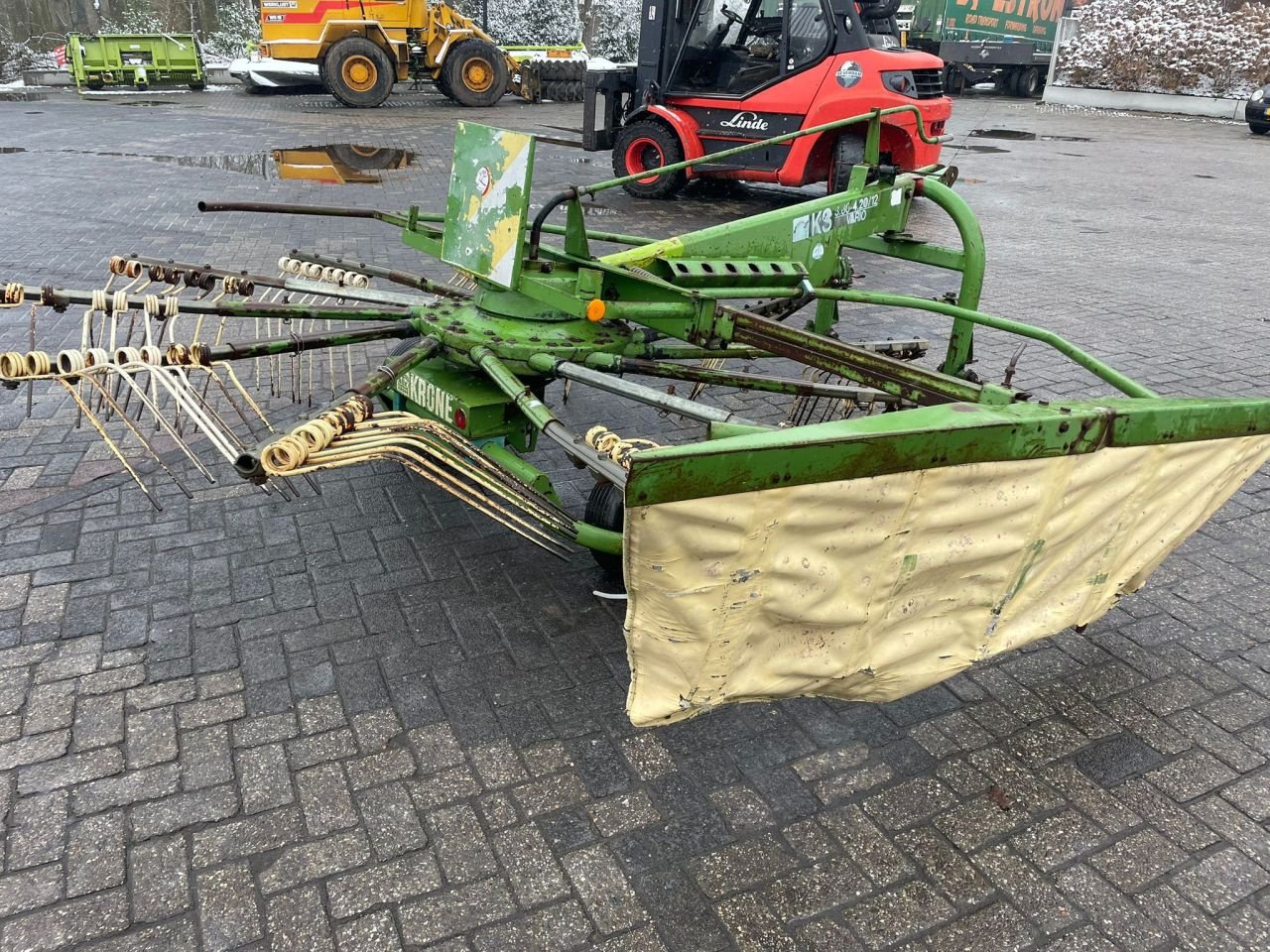 Schwader del tipo Krone KS 380, Gebrauchtmaschine In Vriezenveen (Immagine 5)