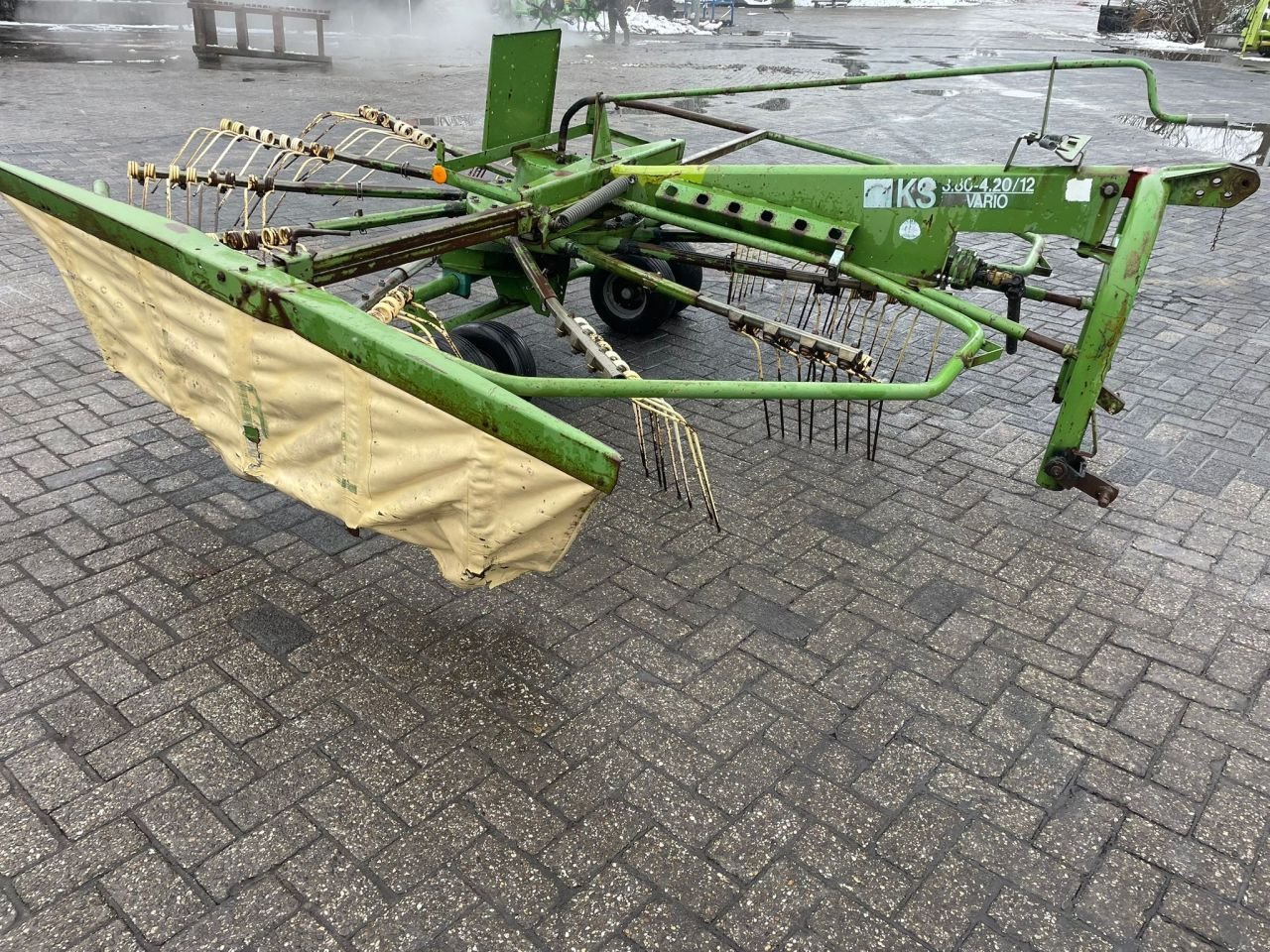 Schwader del tipo Krone KS 380, Gebrauchtmaschine In Vriezenveen (Immagine 8)