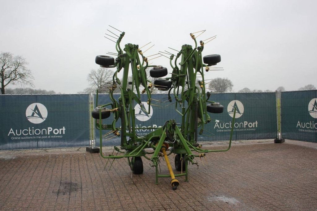 Schwader tip Krone KW 8-82, Gebrauchtmaschine in Antwerpen (Poză 1)