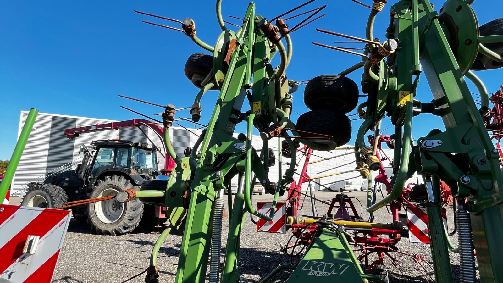 Schwader des Typs Krone KW 8.82/8, Gebrauchtmaschine in Horsens (Bild 5)