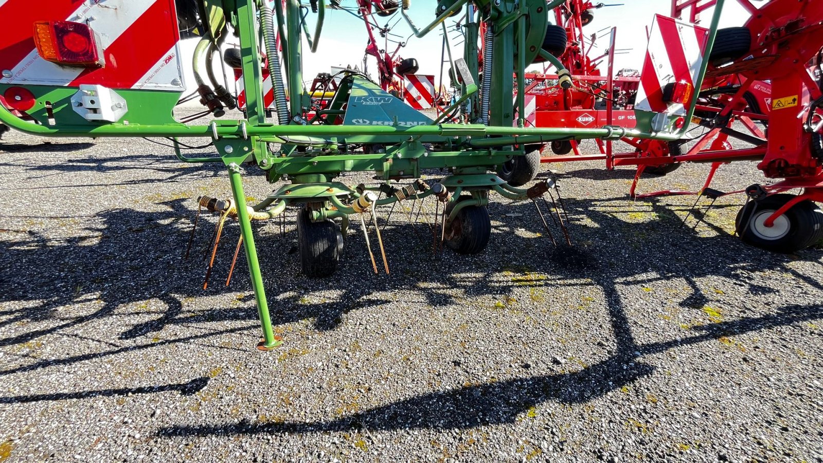 Schwader des Typs Krone KW 8.82/8, Gebrauchtmaschine in Horsens (Bild 7)