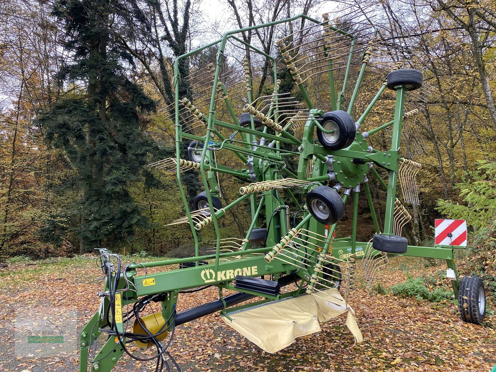 Schwader del tipo Krone Mittelschwader 800/26, Gebrauchtmaschine en Wartberg (Imagen 1)