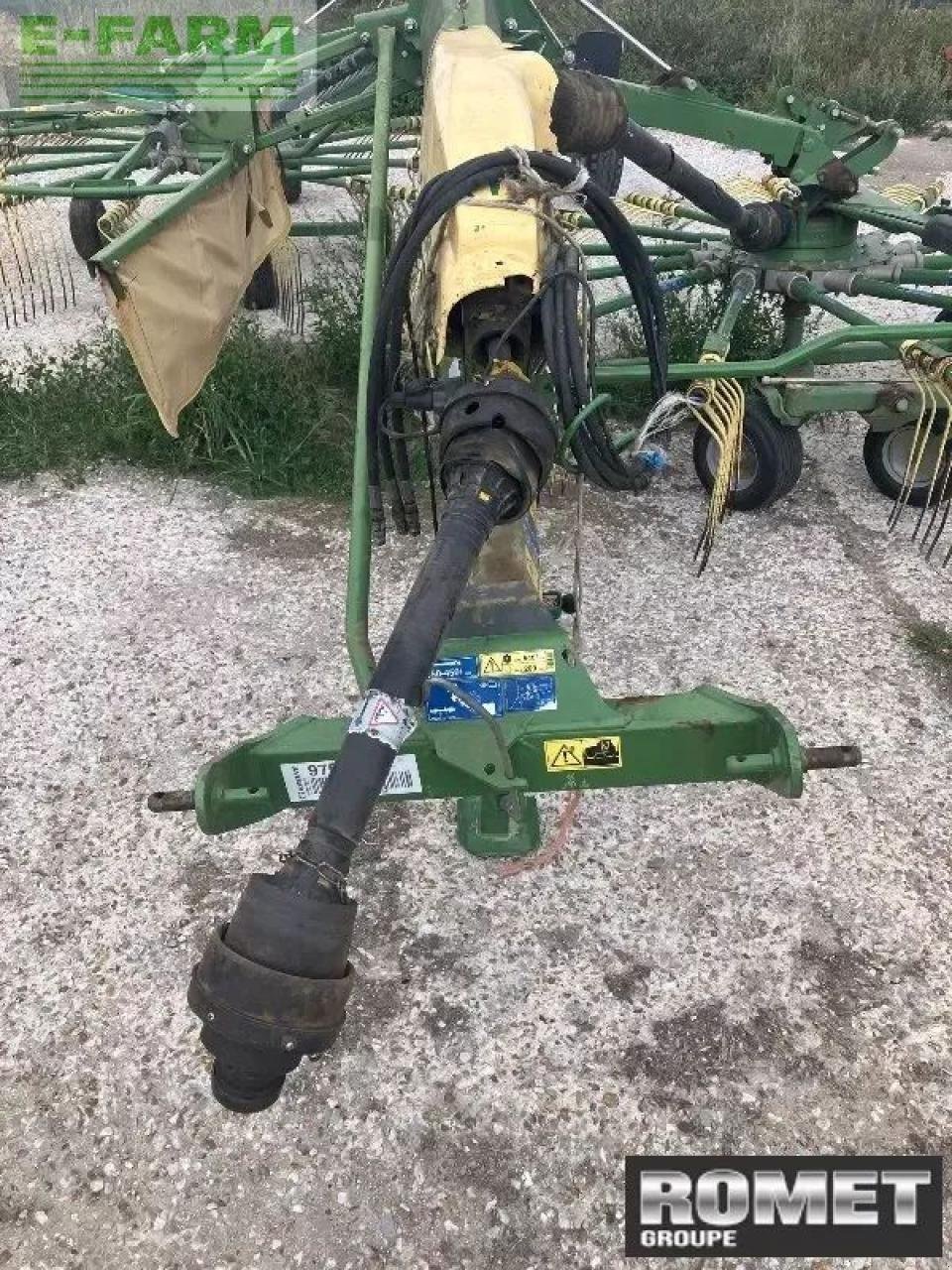 Schwader του τύπου Krone sw ts 680 twin, Gebrauchtmaschine σε GENNES-SUR-GLAIZE (Φωτογραφία 4)