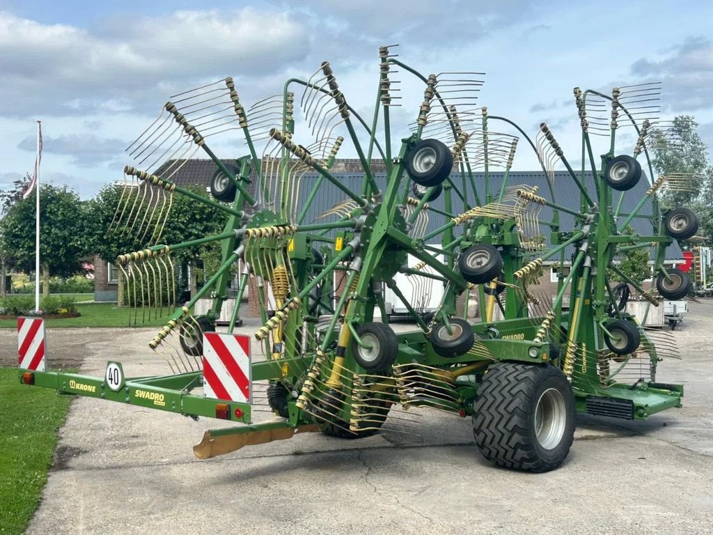 Schwader van het type Krone swadro 1400 Plus Zwadhark 4 rotor hark, Gebrauchtmaschine in Ruinerwold (Foto 4)