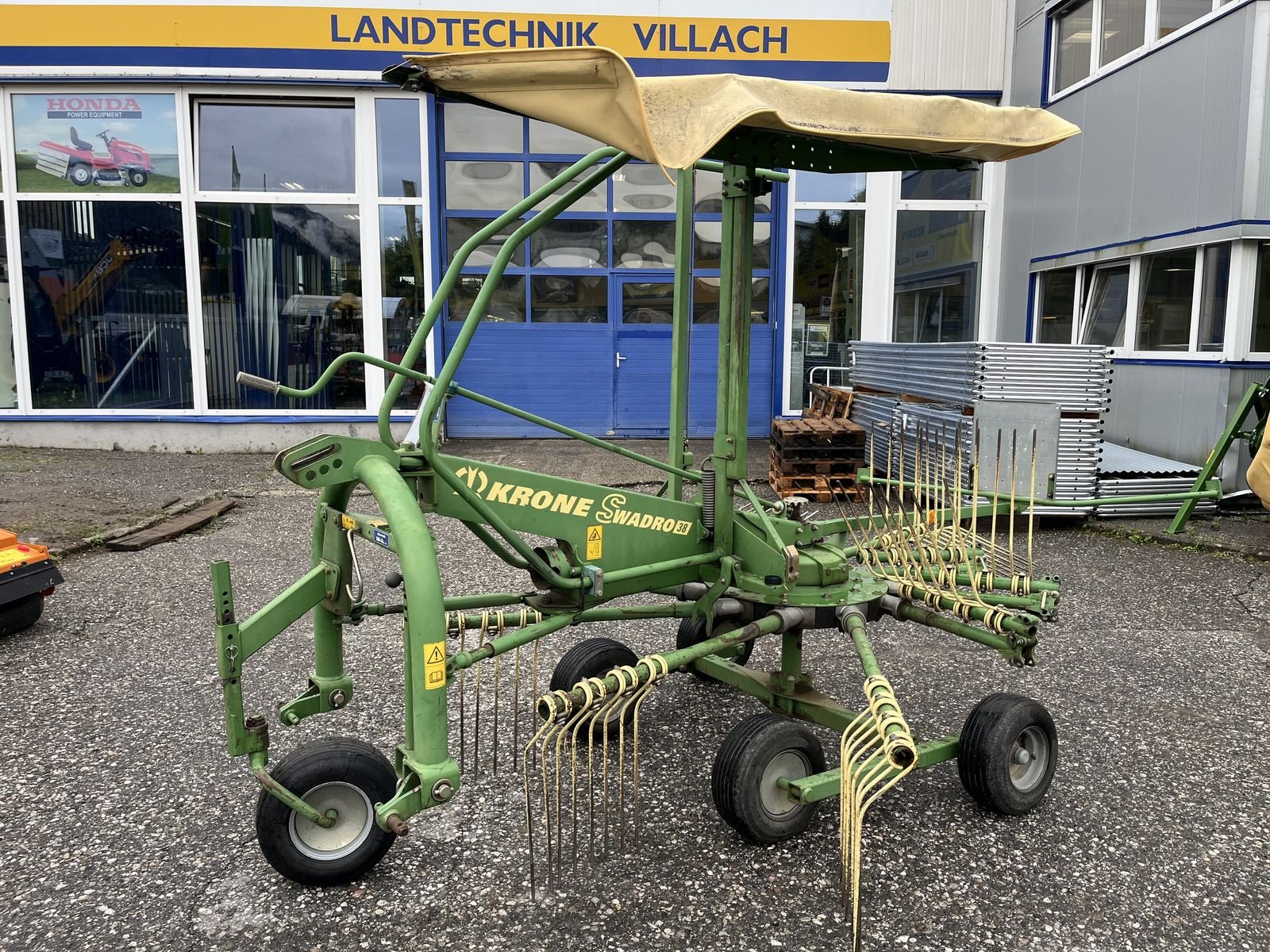 Schwader tipa Krone Swadro 38, Gebrauchtmaschine u Villach (Slika 1)