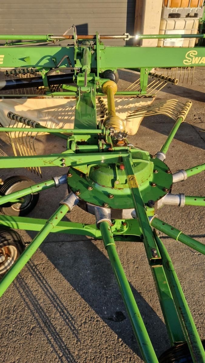 Schwader Türe ait Krone Swadro 700, Gebrauchtmaschine içinde Villach/Zauchen (resim 4)