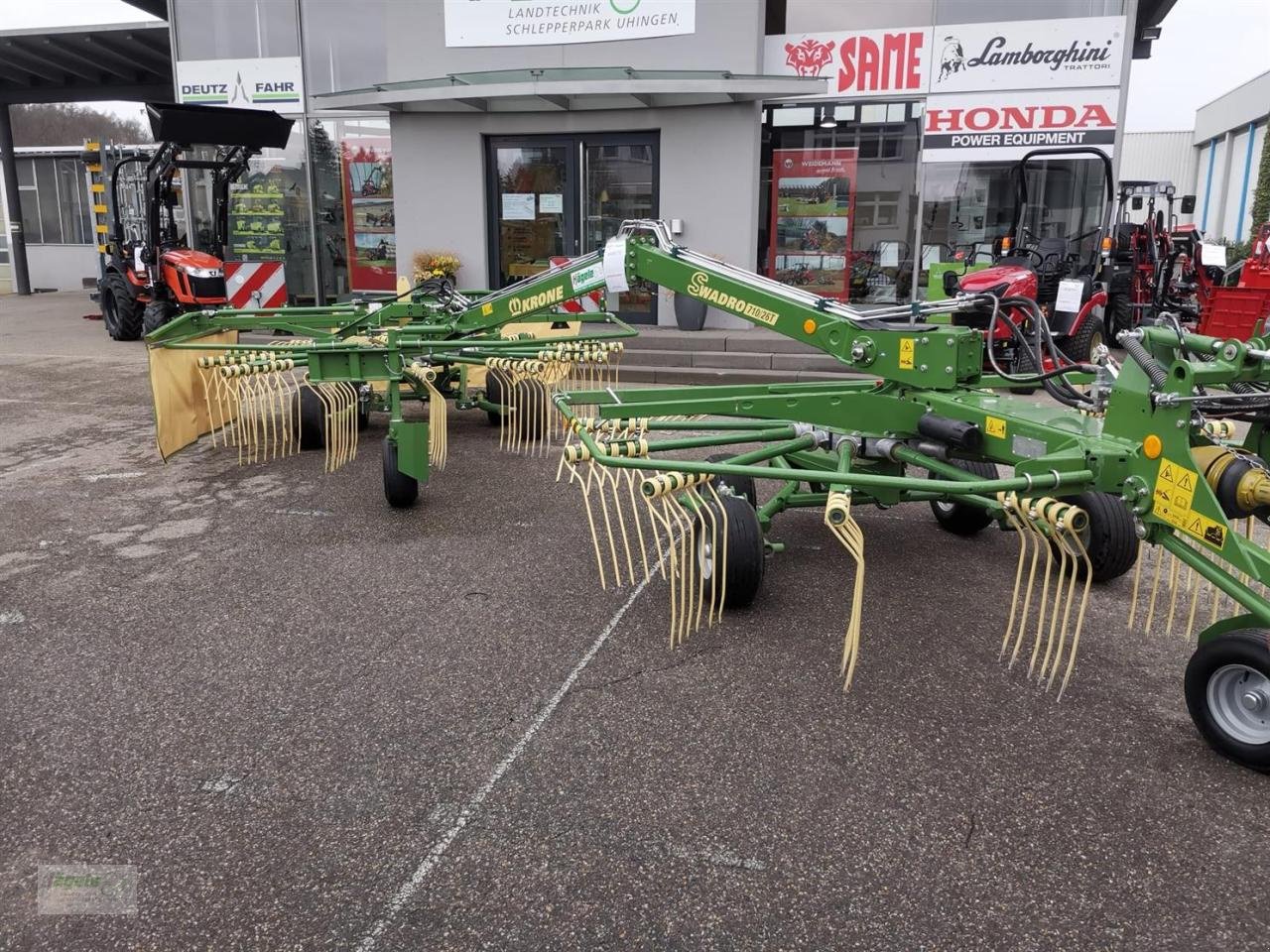 Schwader of the type Krone SWADRO 710/26 T, Neumaschine in Uhingen (Picture 3)