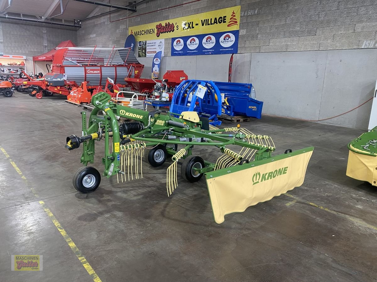 Schwader of the type Krone Swadro S 350 Highland Einkreiselschwader, Neumaschine in Kötschach (Picture 20)