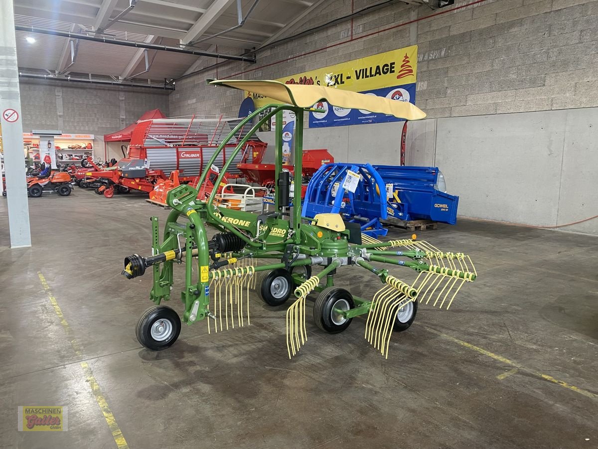 Schwader of the type Krone Swadro S 350 Highland Einkreiselschwader, Neumaschine in Kötschach (Picture 1)