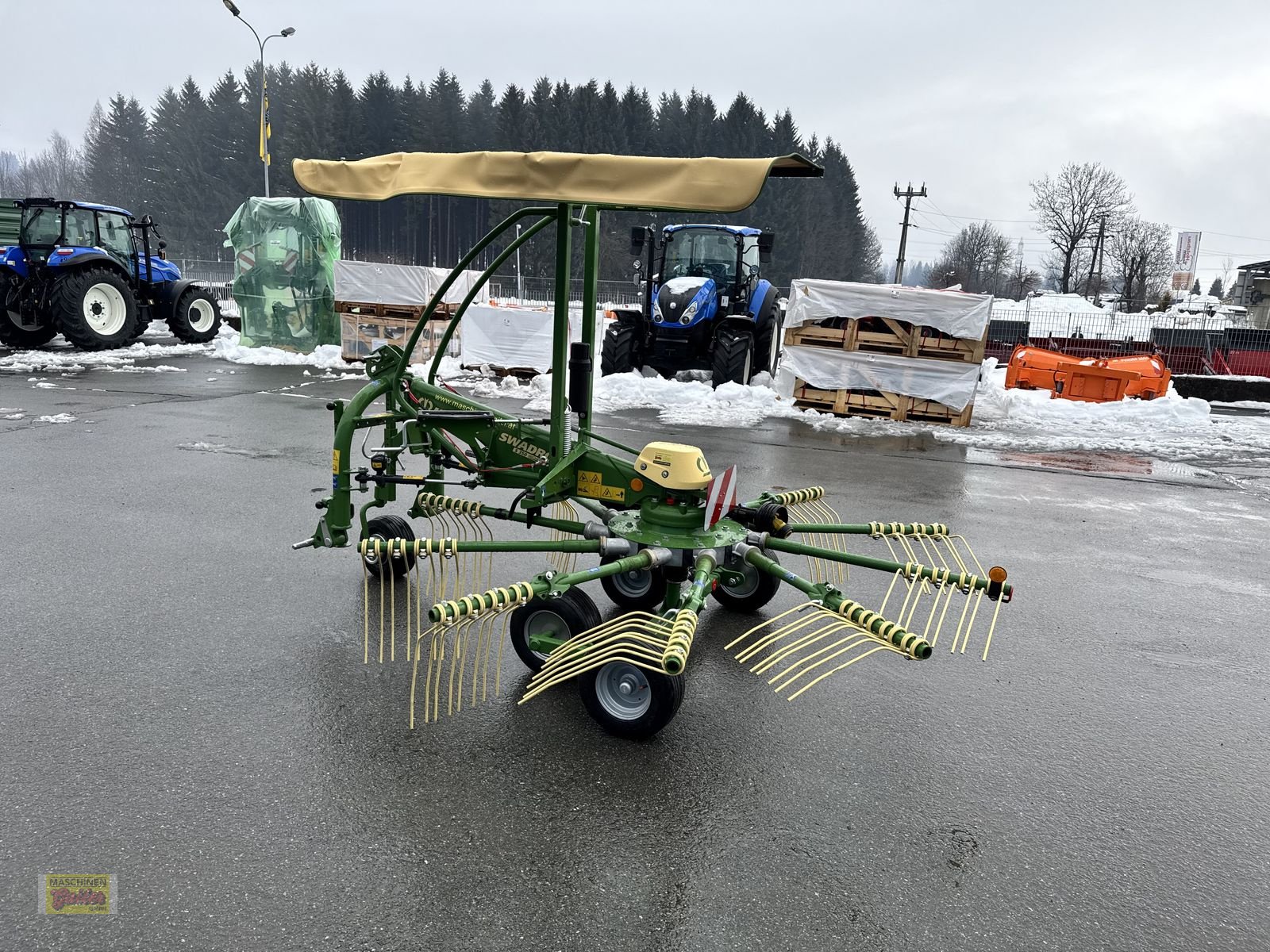 Schwader typu Krone Swadro S 350 Highland Einkreiselschwader, Neumaschine v Kötschach (Obrázek 3)