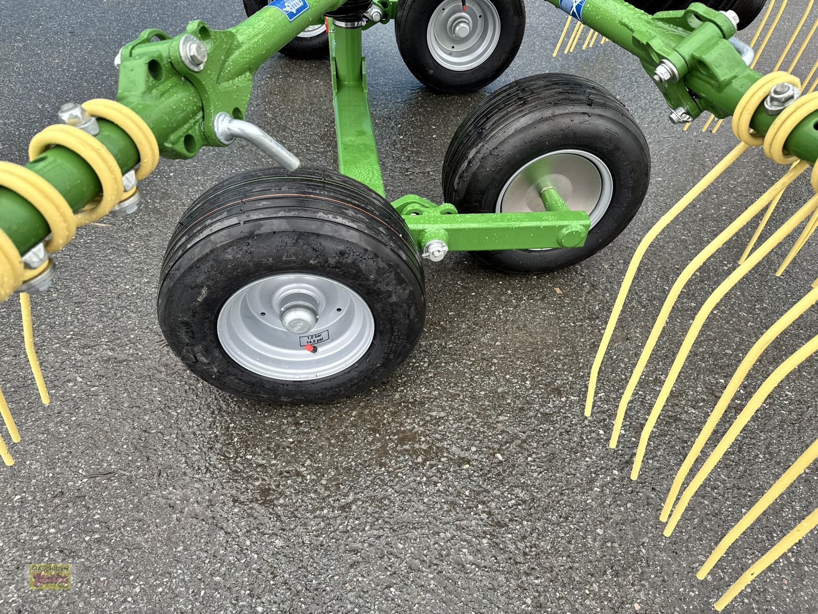 Schwader typu Krone Swadro S 350 Highland Einkreiselschwader, Neumaschine v Kötschach (Obrázek 8)