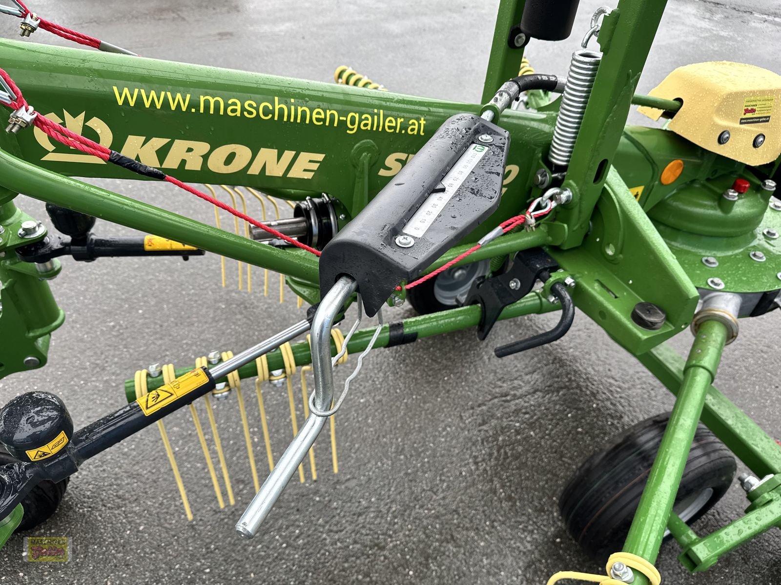 Schwader typu Krone Swadro S 350 Highland Einkreiselschwader, Neumaschine v Kötschach (Obrázek 15)