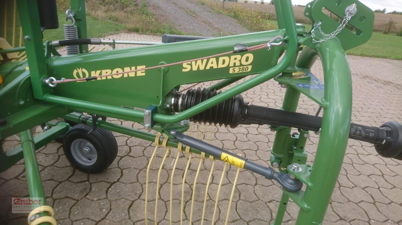 Schwader a típus Krone Swadro S 380 Baureihe KS104-2, Neumaschine ekkor: Nordhausen OT Hesserode (Kép 2)