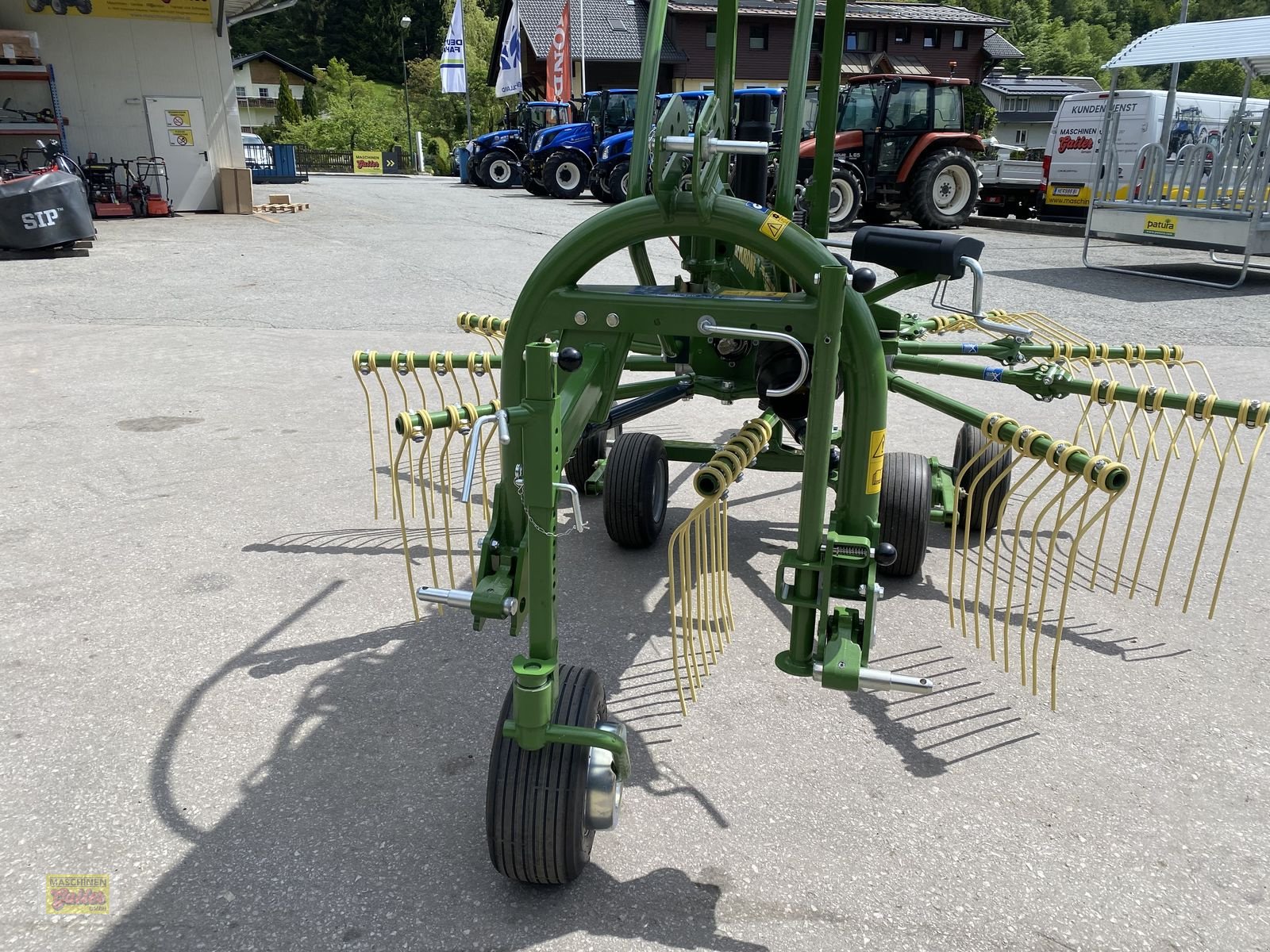 Schwader typu Krone Swadro S 380 Einkreiselschwader, Neumaschine v Kötschach (Obrázek 9)
