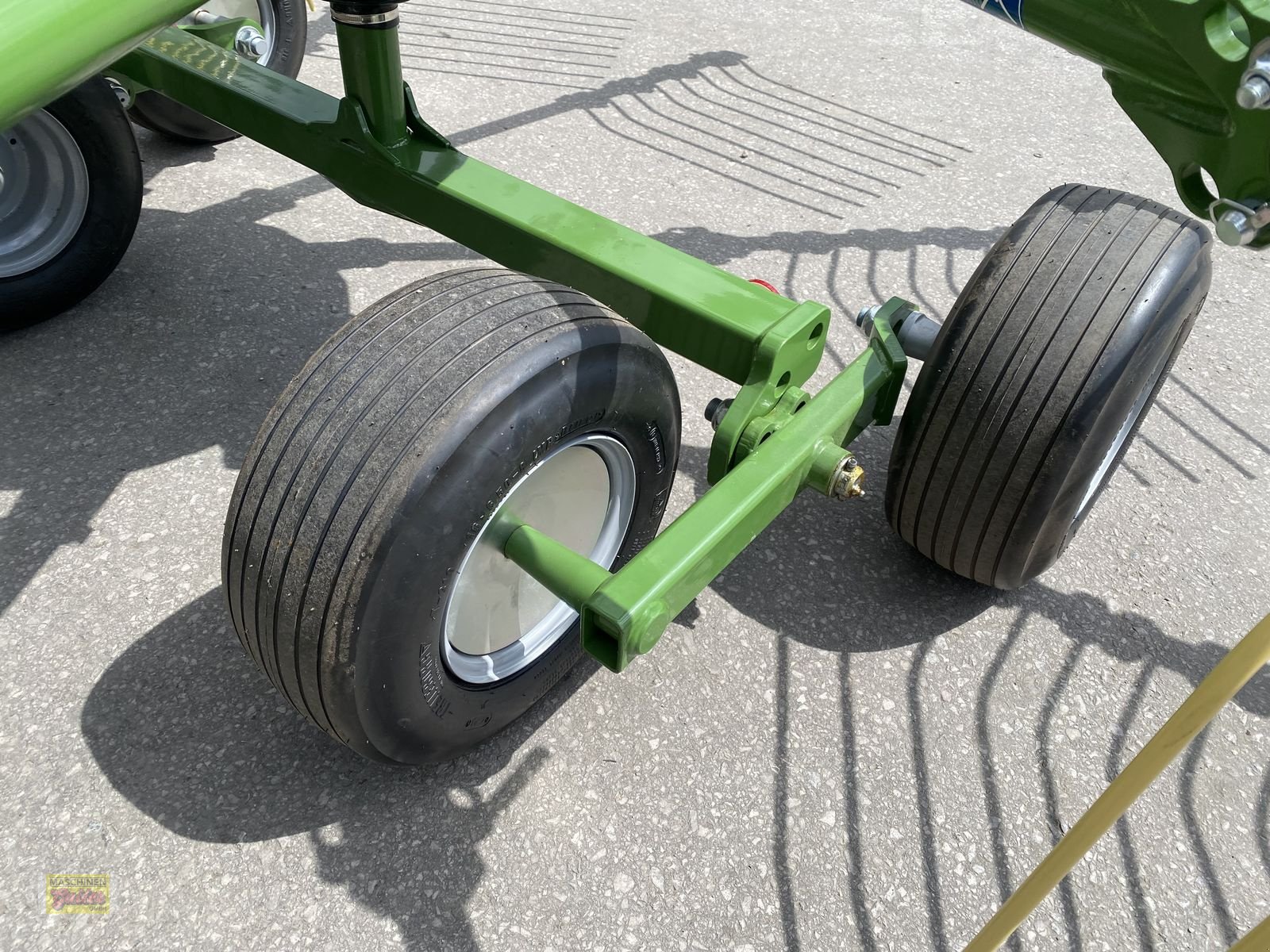 Schwader typu Krone Swadro S 380 Einkreiselschwader, Neumaschine v Kötschach (Obrázek 15)