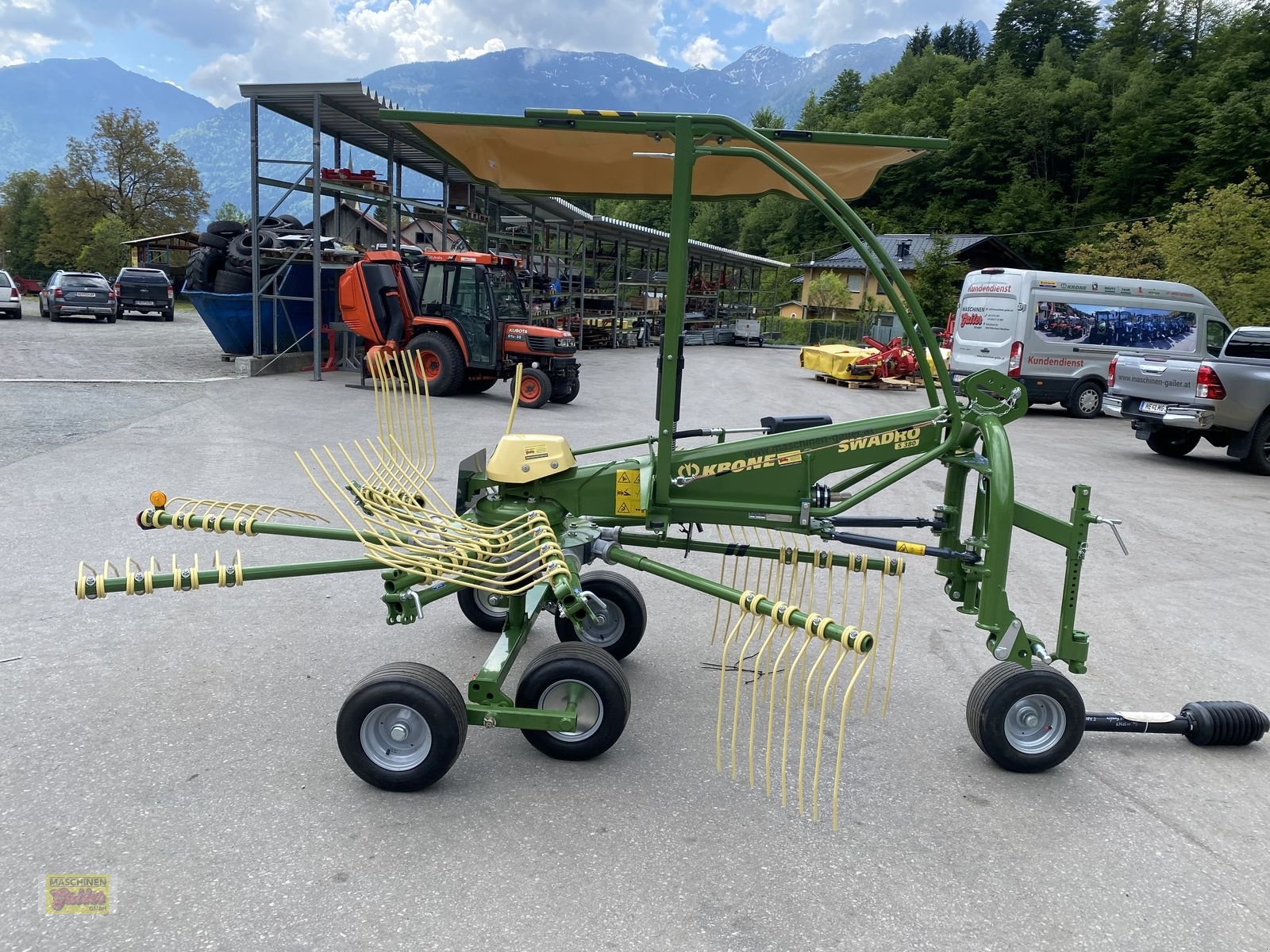 Schwader του τύπου Krone Swadro S 380 Einkreiselschwader, Neumaschine σε Kötschach (Φωτογραφία 24)