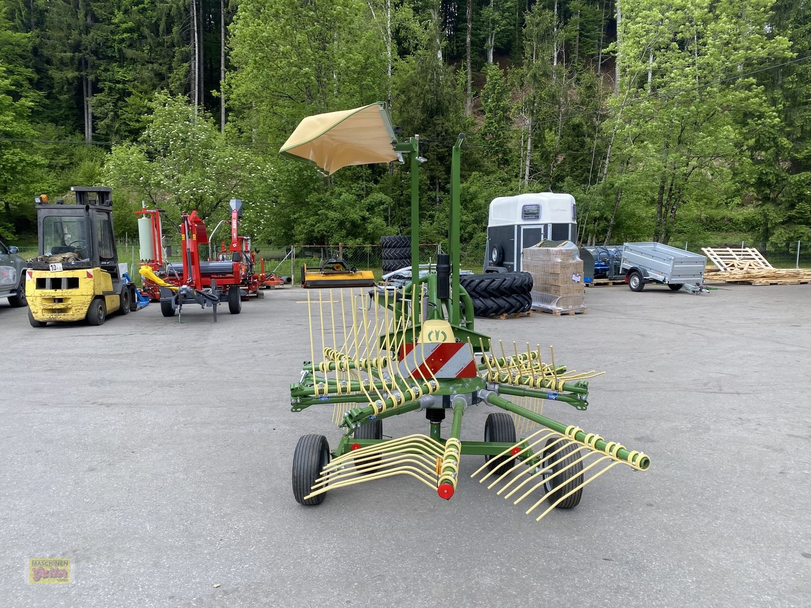 Schwader του τύπου Krone Swadro S 380 Einkreiselschwader, Neumaschine σε Kötschach (Φωτογραφία 27)