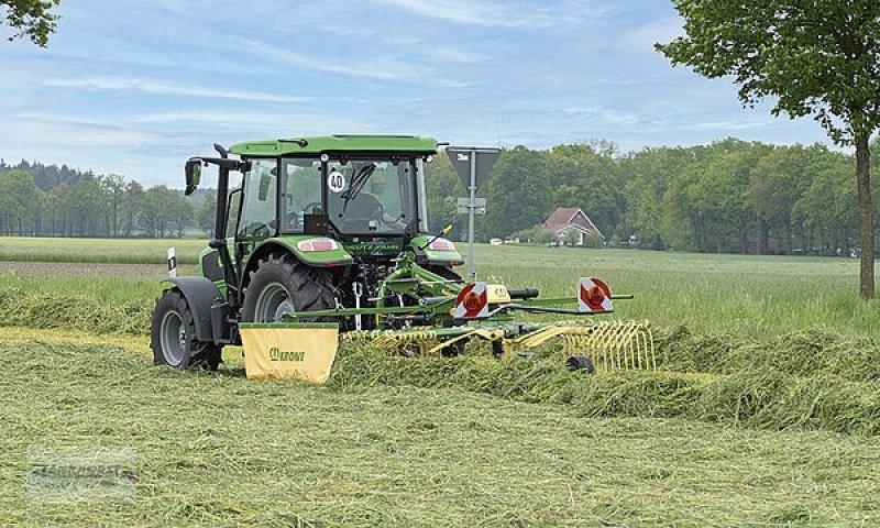 Schwader του τύπου Krone SWADRO S 380, Neumaschine σε Aurich (Φωτογραφία 1)