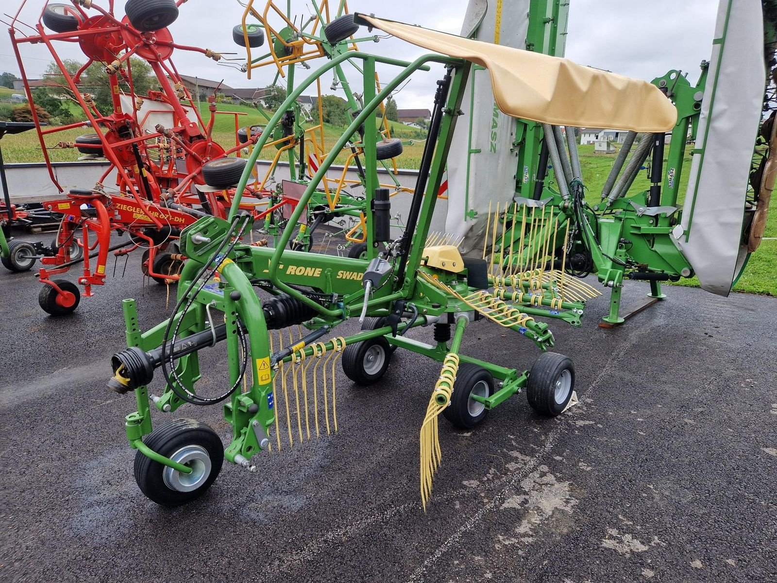 Schwader of the type Krone SWADRO S 380, Gebrauchtmaschine in Grünbach (Picture 3)