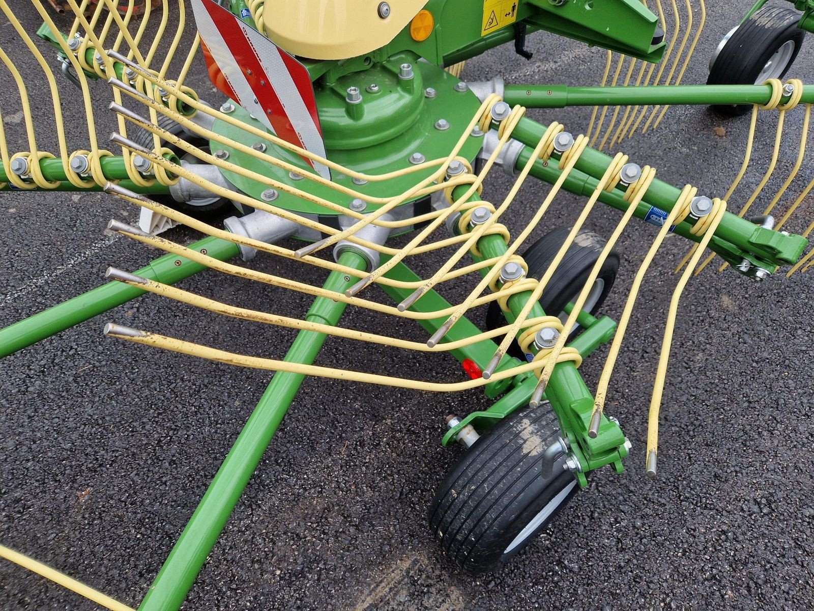 Schwader of the type Krone SWADRO S 380, Gebrauchtmaschine in Grünbach (Picture 7)