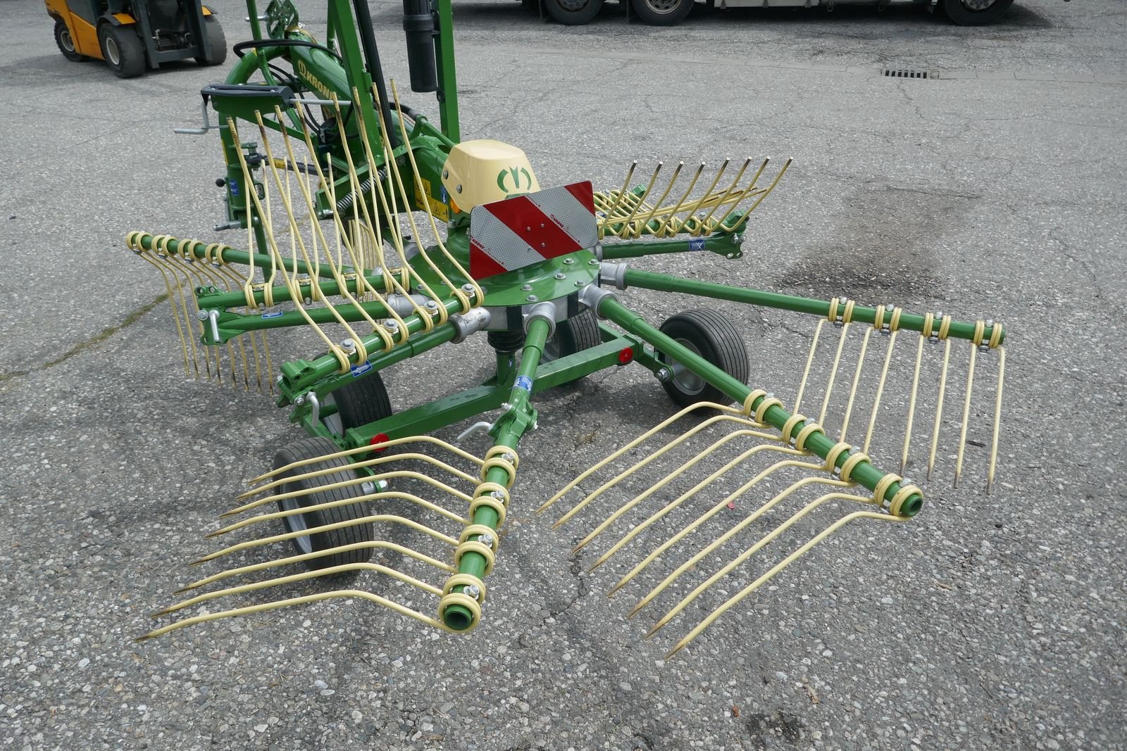 Schwader of the type Krone Swadro S 380, Gebrauchtmaschine in Villach (Picture 4)