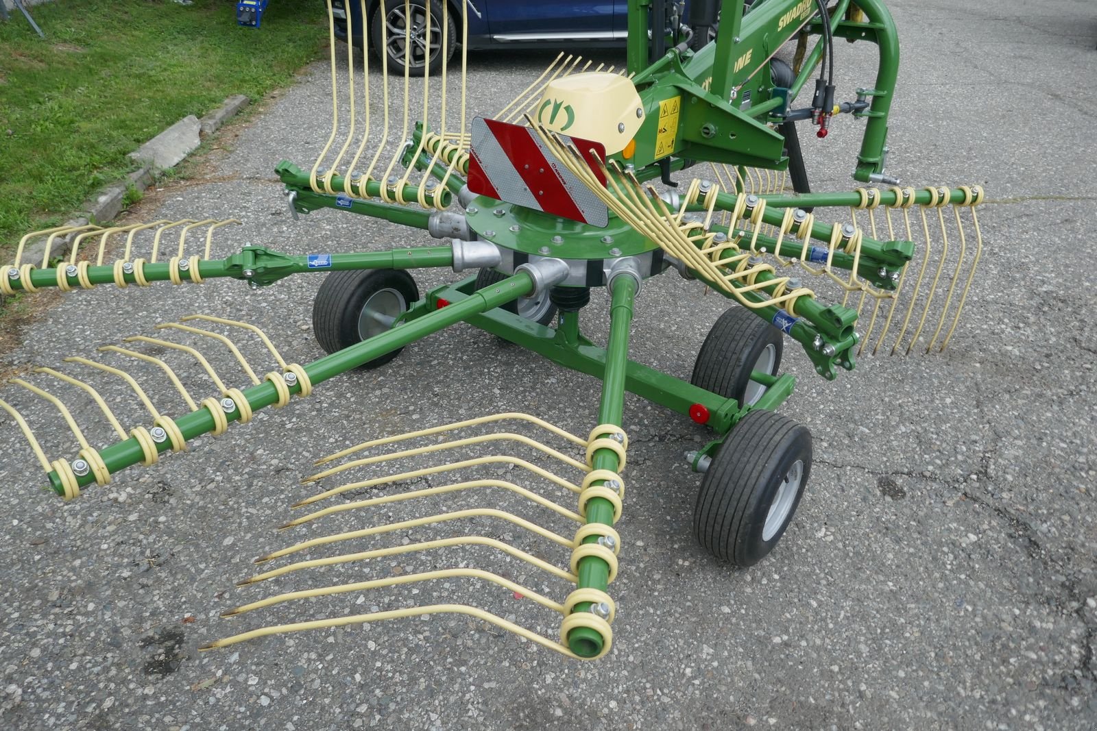 Schwader of the type Krone Swadro S 380, Gebrauchtmaschine in Villach (Picture 11)