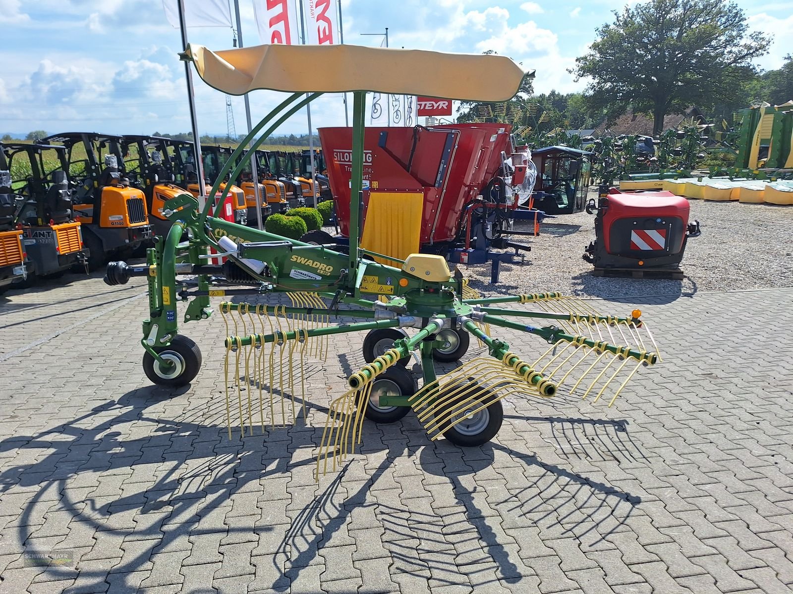 Schwader of the type Krone Swadro S 380, Neumaschine in Gampern (Picture 7)