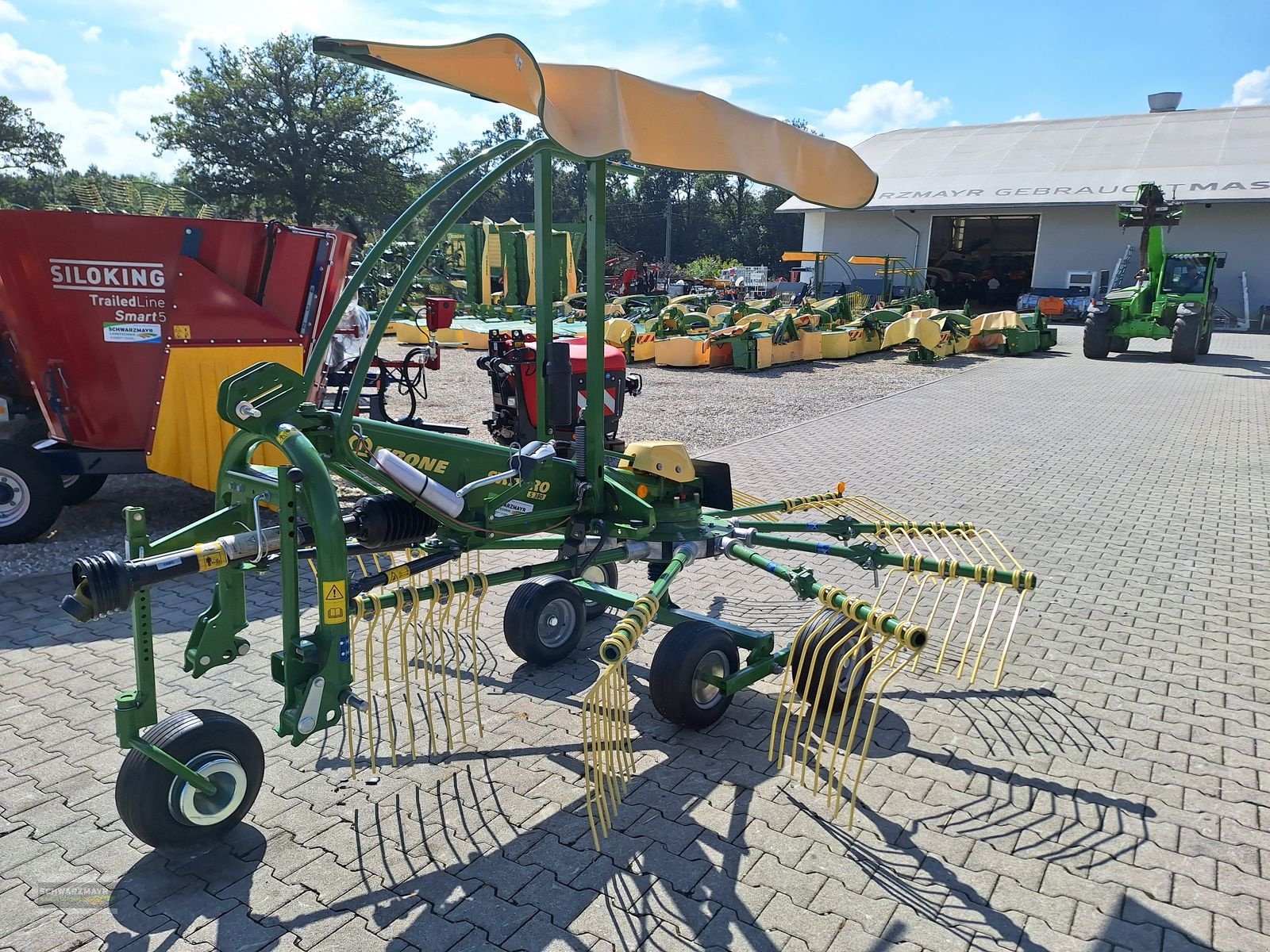 Schwader of the type Krone Swadro S 380, Neumaschine in Gampern (Picture 8)