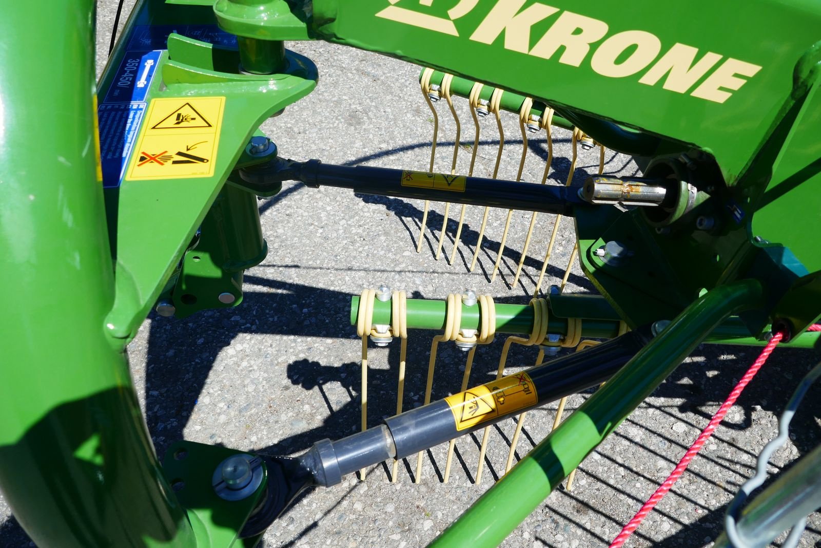 Schwader des Typs Krone Swadro S 420, Gebrauchtmaschine in Villach (Bild 7)
