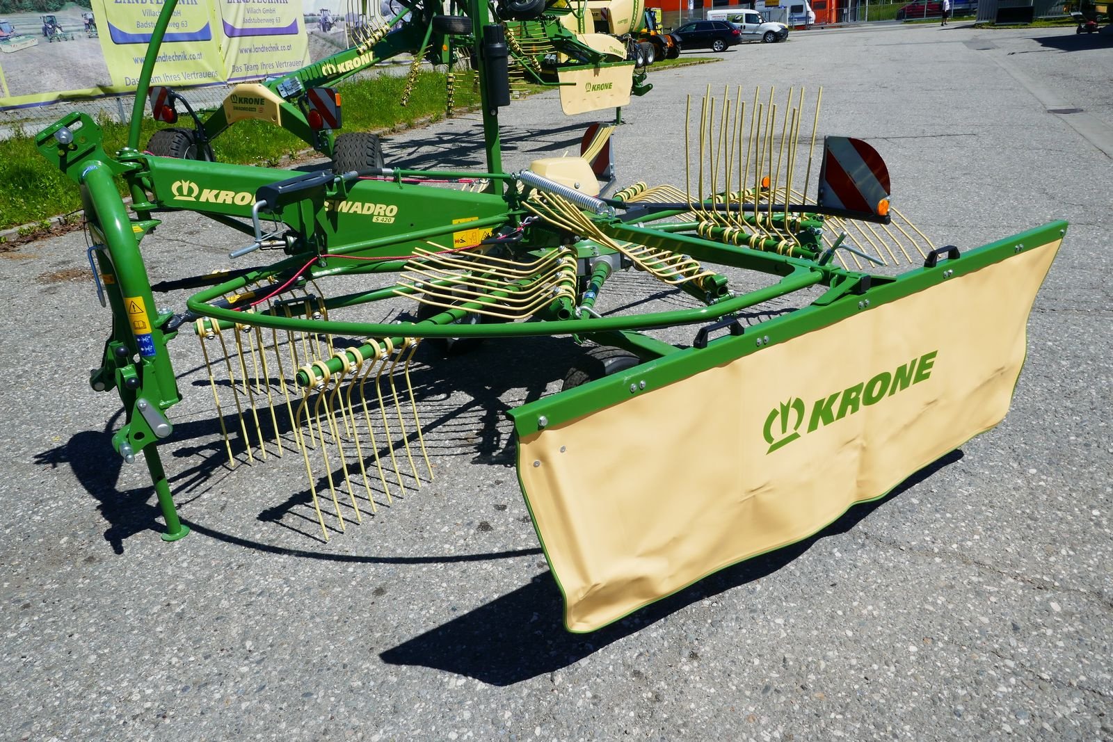 Schwader des Typs Krone Swadro S 420, Gebrauchtmaschine in Villach (Bild 1)