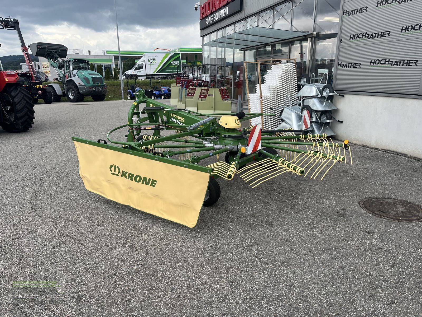 Schwader of the type Krone Swadro S 420, Neumaschine in Kronstorf (Picture 2)