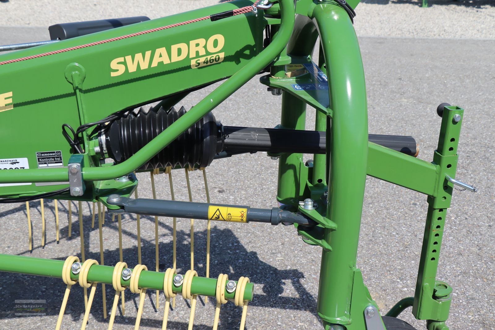 Schwader of the type Krone Swadro S 460, Neumaschine in Gampern (Picture 11)