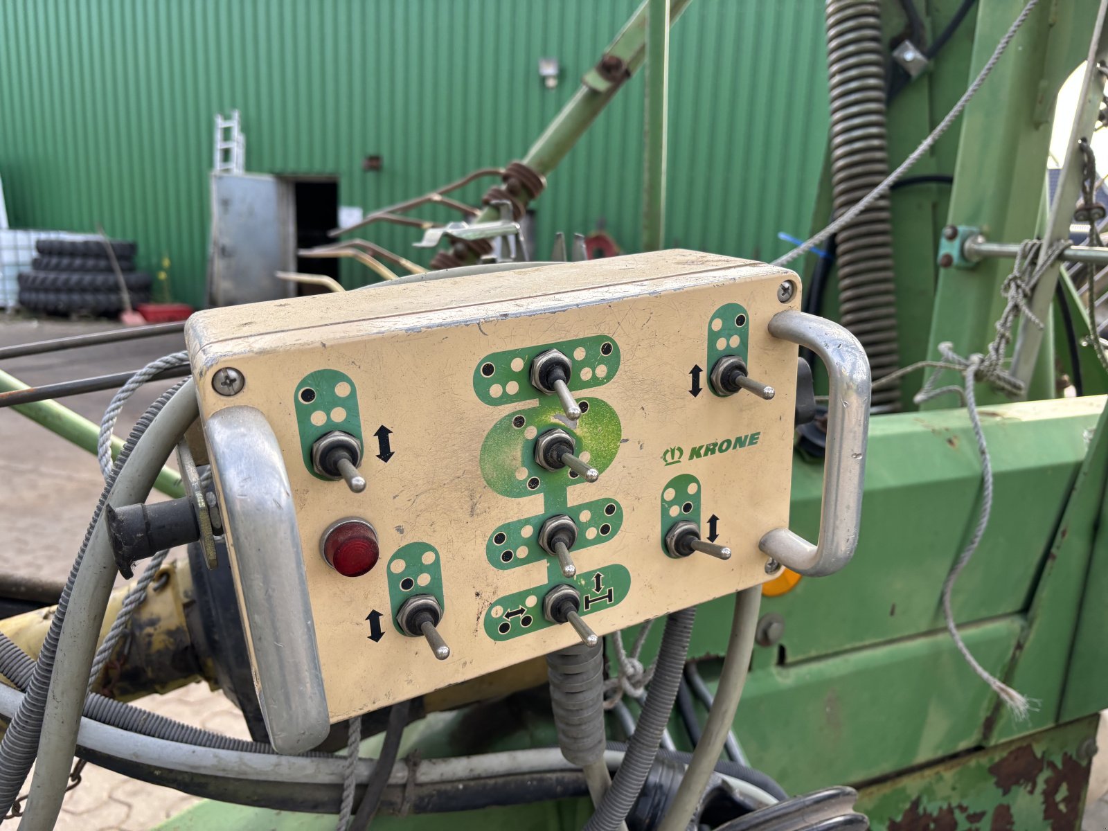 Schwader des Typs Krone Swadro Serie, Gebrauchtmaschine in Voitze (Bild 4)